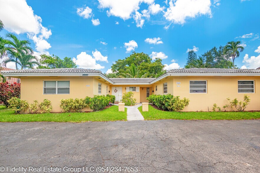 Primary Photo Of 10361 NW 36th St, Coral Springs Apartments For Sale