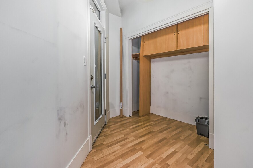 More Photos Of 10403 122 St, Edmonton Office For Sale