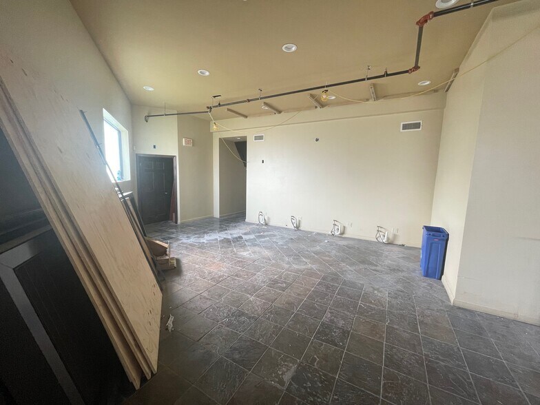 More Photos Of 24-26 Elliot St, Newton Freestanding For Lease