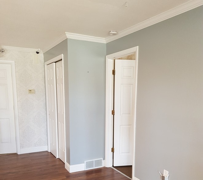 More Photos Of 864 Burdeck St, Schenectady Office For Sale