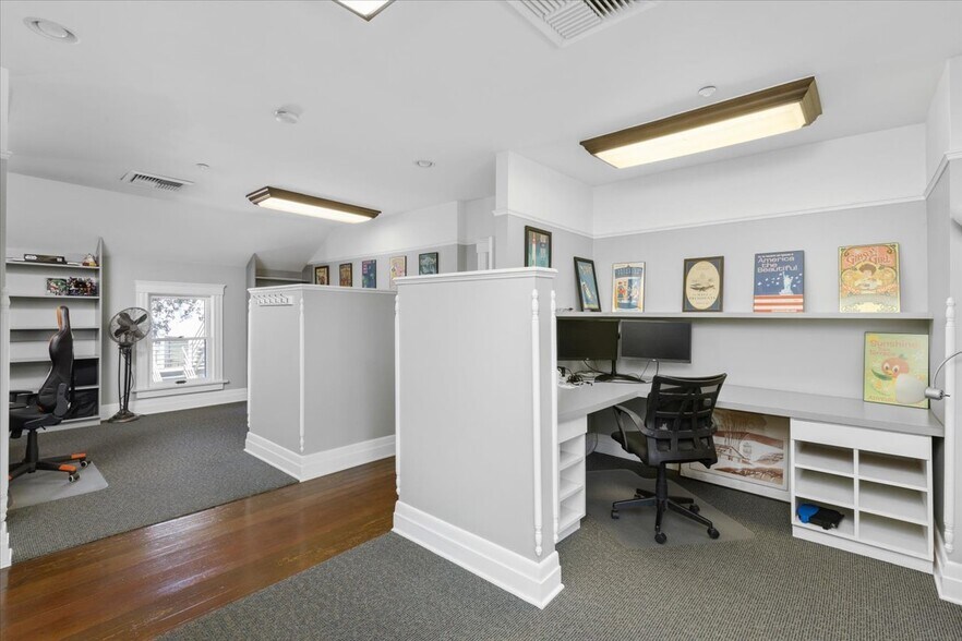 More Photos Of 136-140 W 3rd Ave, Escondido Office For Sale