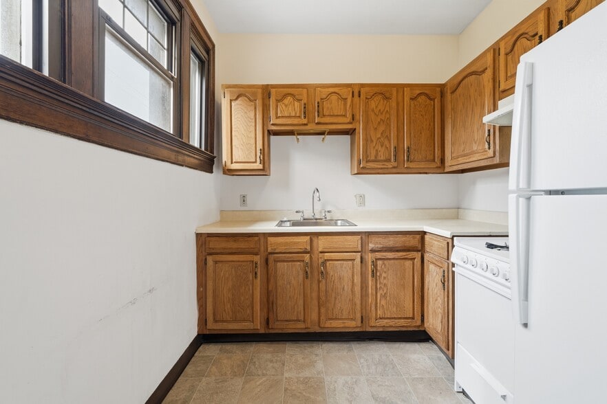 More Photos Of 215 S Braddock Ave, Pittsburgh Apartments For Sale