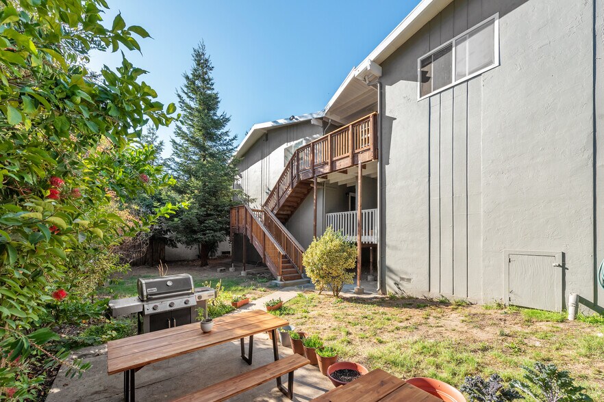 More Photos Of 408 Keller St, Petaluma Apartments For Sale