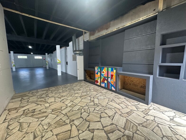 More Photos Of 995 NW 72nd St, Miami Warehouse For Lease