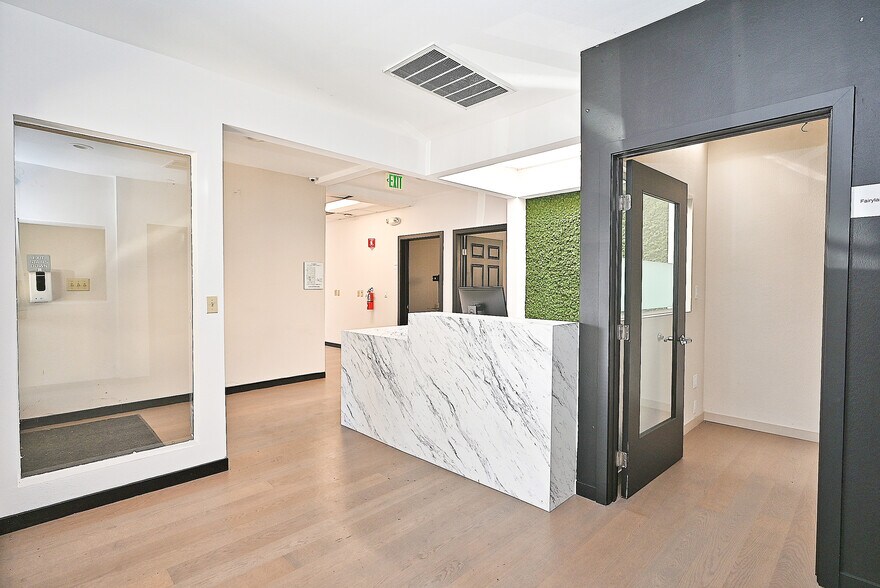 More Photos Of 6211 La Salle Ave, Oakland Storefront Retail Office For Lease