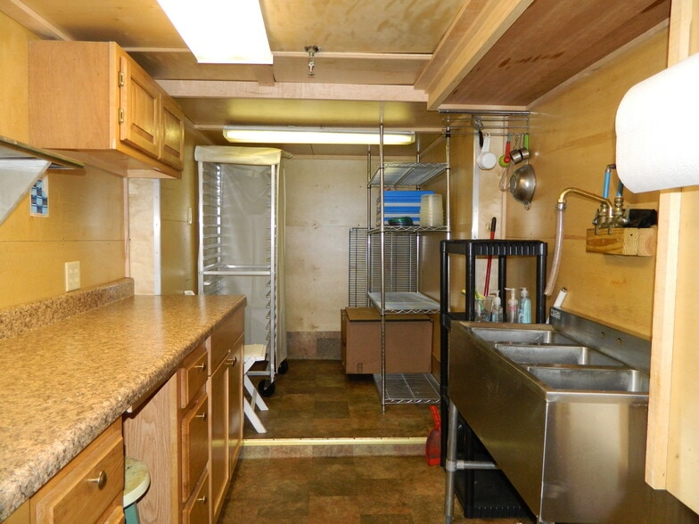 More Photos Of 304 Hawley Ave, Syracuse Restaurant For Lease