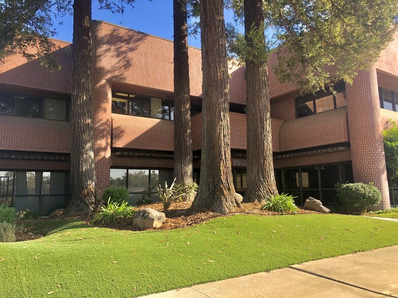 More Photos Of 2555 3rd St, Sacramento Office For Lease