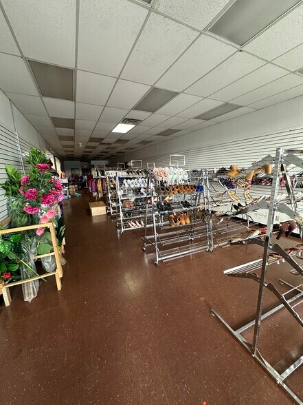 More Photos Of 1780-1790 Morse Rd, Columbus Unknown For Lease