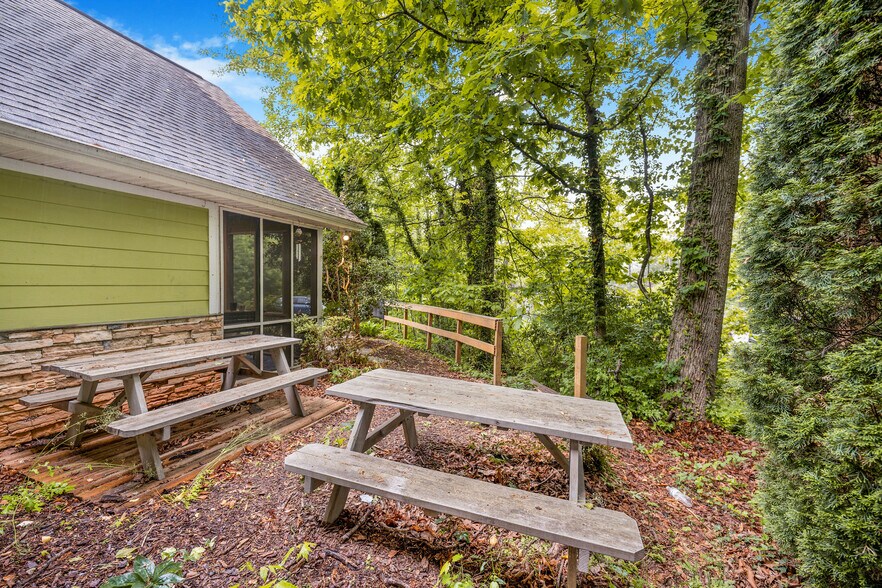 More Photos Of 364 Weaverville Rd, Asheville Medical For Sale
