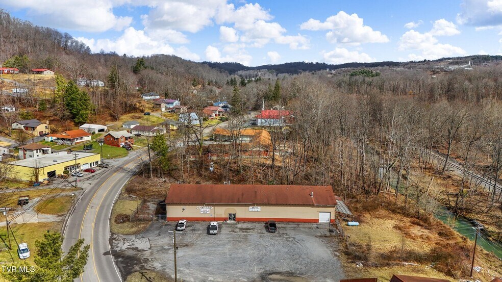 More Photos Of 600 Park Ave NE, Norton General Retail For Sale