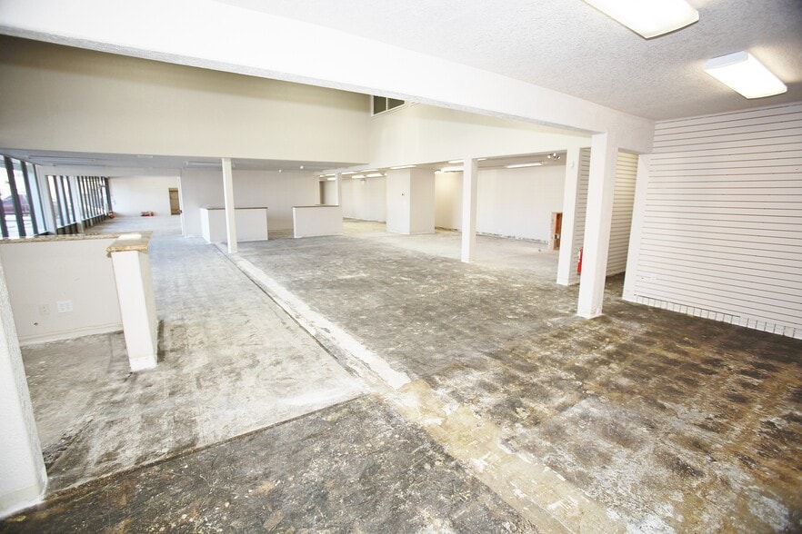 More Photos Of 2739 Castro Valley Blvd, Castro Valley Unknown For Lease