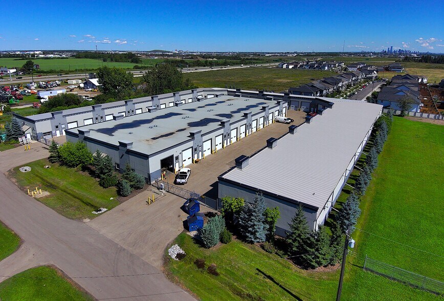 More Photos Of 9903 209 St NW, Edmonton Warehouse For Sale
