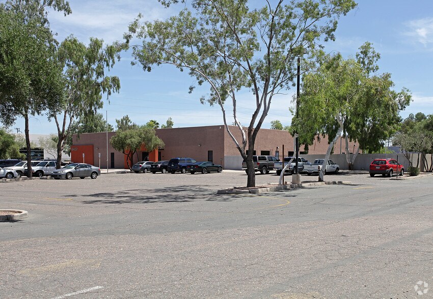 More Photos Of 6437 W Chandler Blvd, Chandler Office For Lease