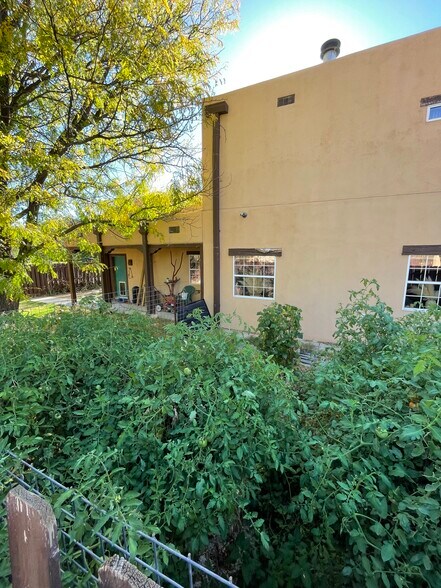 More Photos Of 1804 E College Blvd, Roswell General Retail For Sale