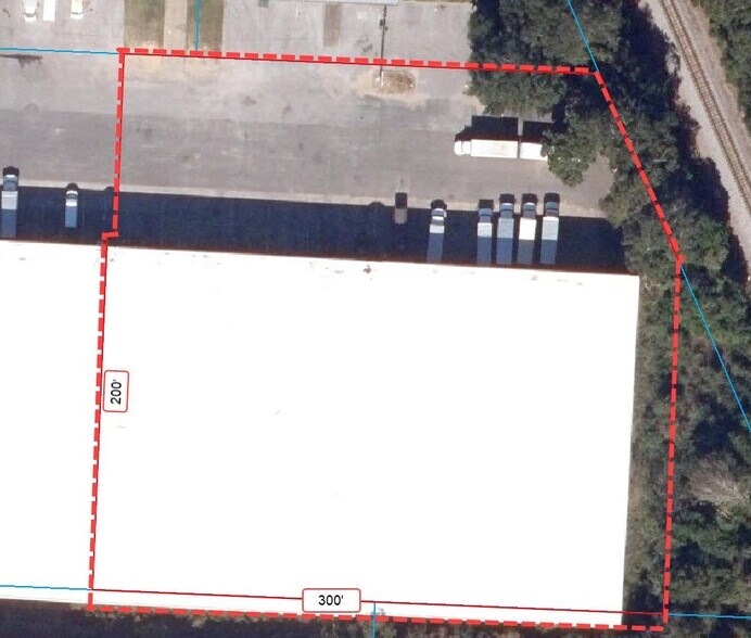 More Photos Of 10020 N Palafox St, Pensacola Distribution For Lease