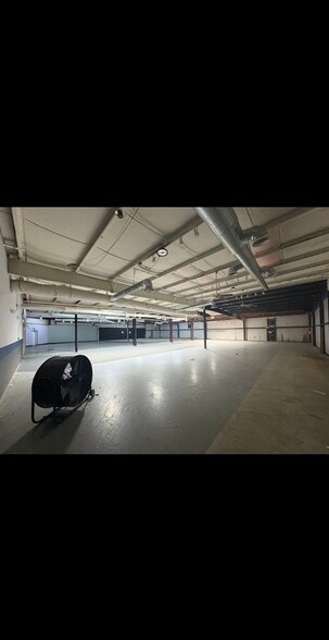 More Photos Of 142 Grace Dr, Easley Light Distribution For Lease