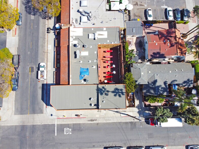 More Photos Of 231-235 W Montecito St, Santa Barbara General Retail For Sale