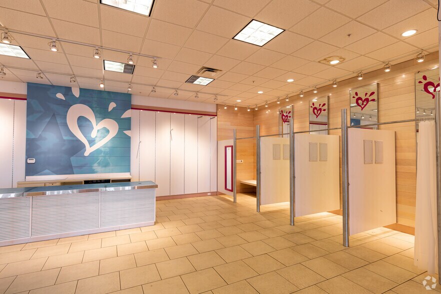 More Photos Of 301 Tanger Dr, Terrell Unknown For Lease