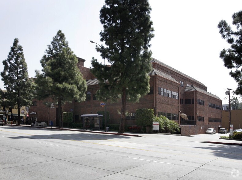 More Photos Of 150 E Olive Ave, Burbank Office For Lease
