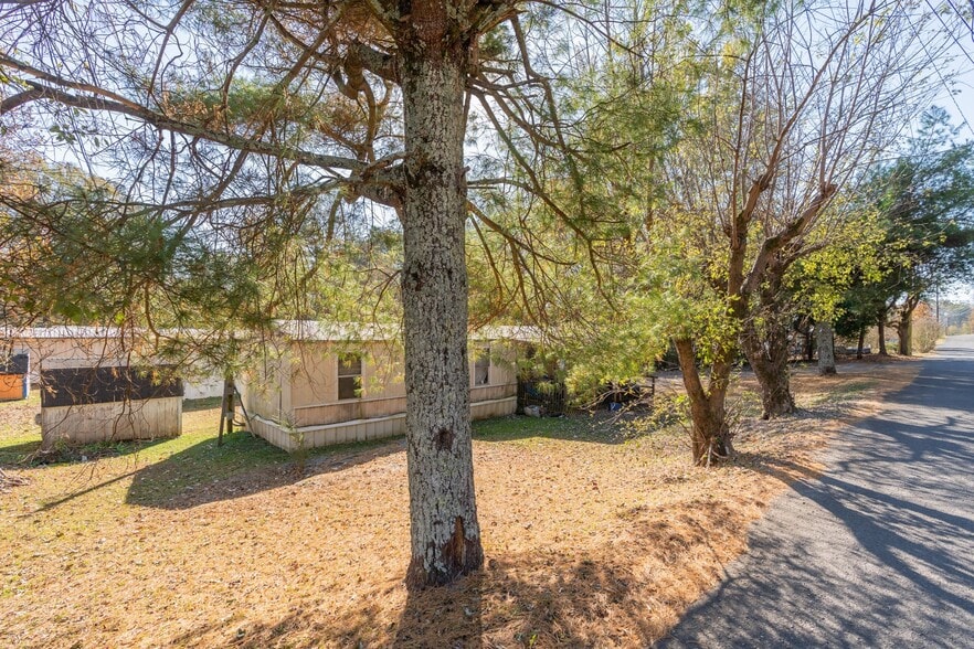 More Photos Of 434 N Pine St, Whitwell Manufactured Housing Mobile Home Park For Sale