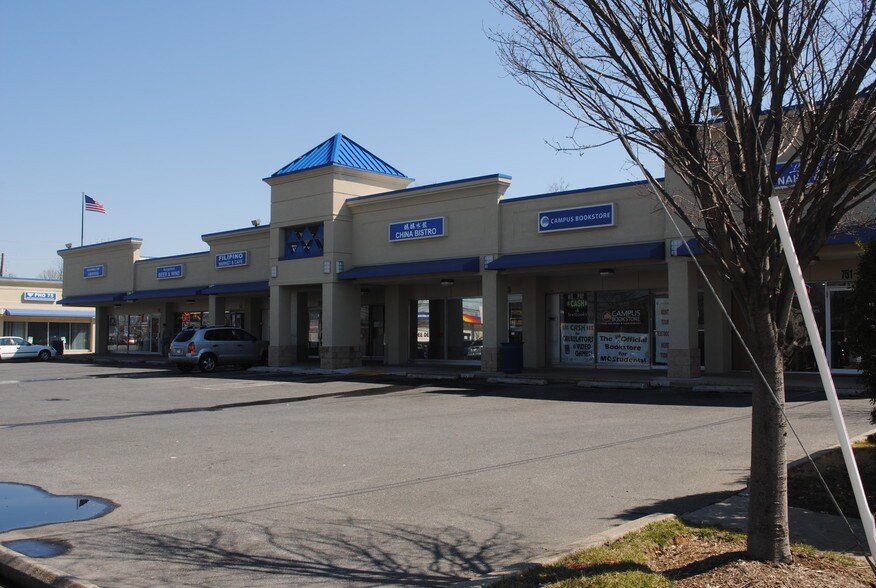 Primary Photo Of 751-763 Hungerford Dr, Rockville General Retail For Lease