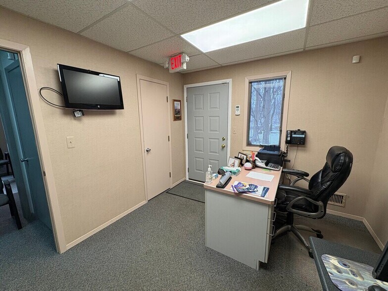 More Photos Of 33-36 Village Ct, Hazlet Office For Sale