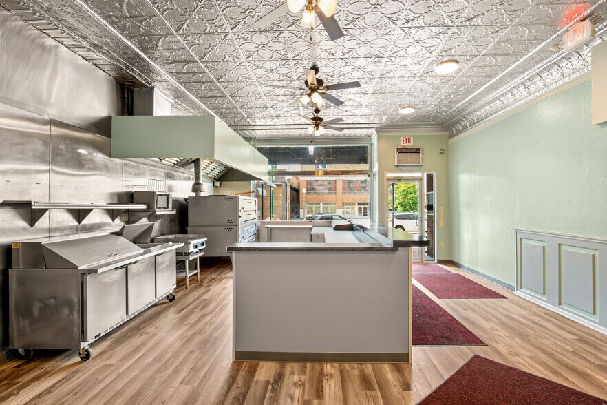 More Photos Of 105 E Main St, Somerset Storefront Retail Residential For Sale