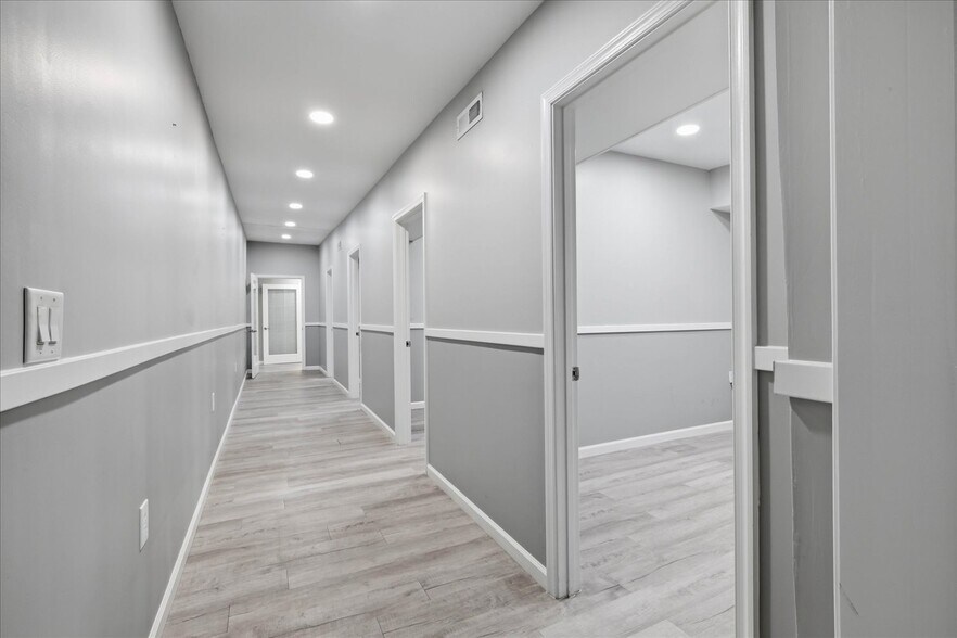 More Photos Of 641 S Prince St, Lancaster Storefront For Sale