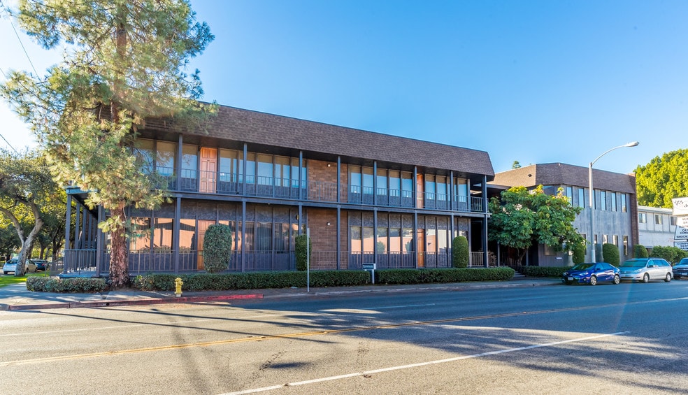 More Photos Of 1250 E Walnut St, Pasadena Office For Lease