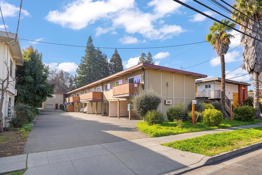 Primary Photo Of 25039 Cypress Ave, Hayward Apartments For Sale