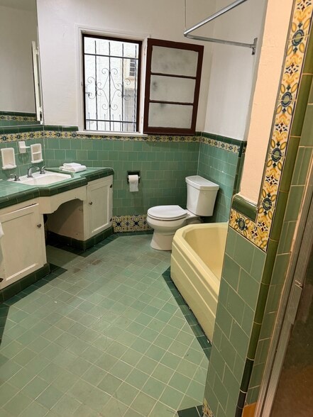 More Photos Of , West Hollywood Multifamily For Sale