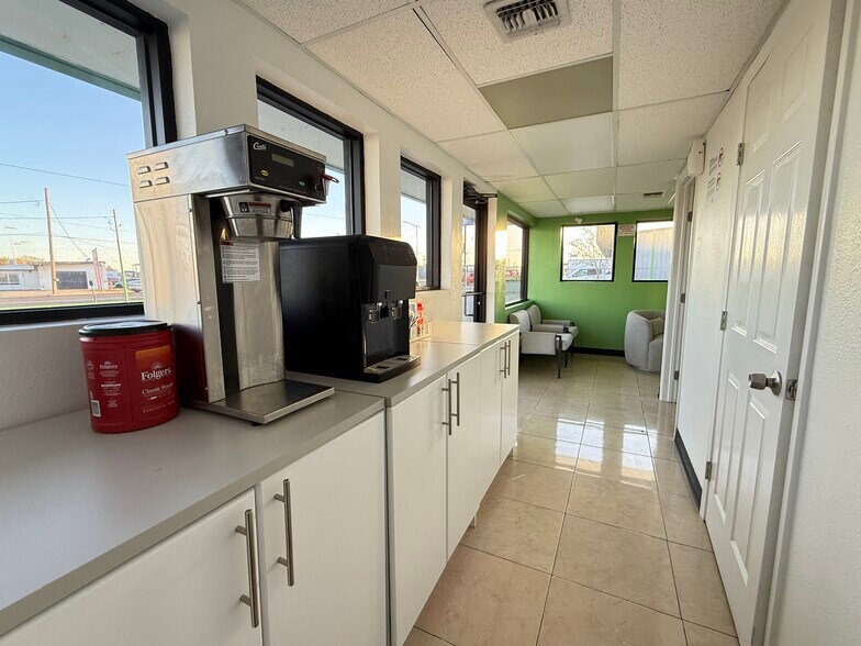 More Photos Of 2800 W Wall St, Midland Auto Dealership For Sale