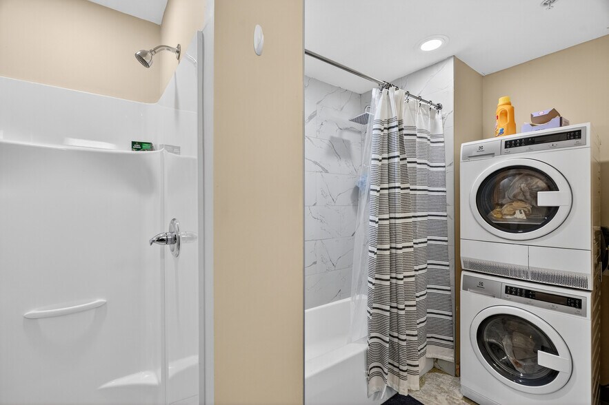 More Photos Of 27 Washington St, Westfield Apartments For Sale