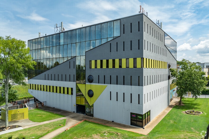 More Photos Of 2001 Martin Luther King Jr Dr, Atlanta Loft Creative Space For Lease