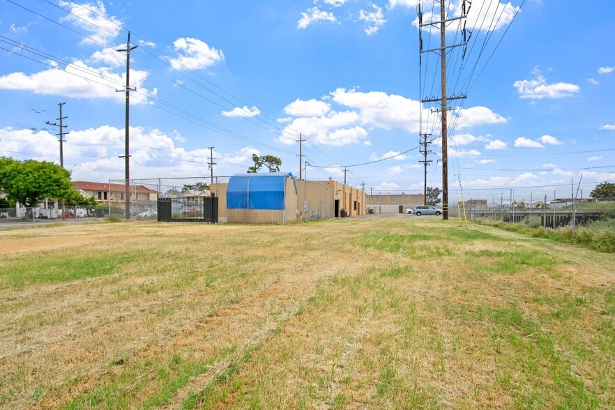 More Photos Of 609 S San Joaquin St, Stockton Warehouse For Sale