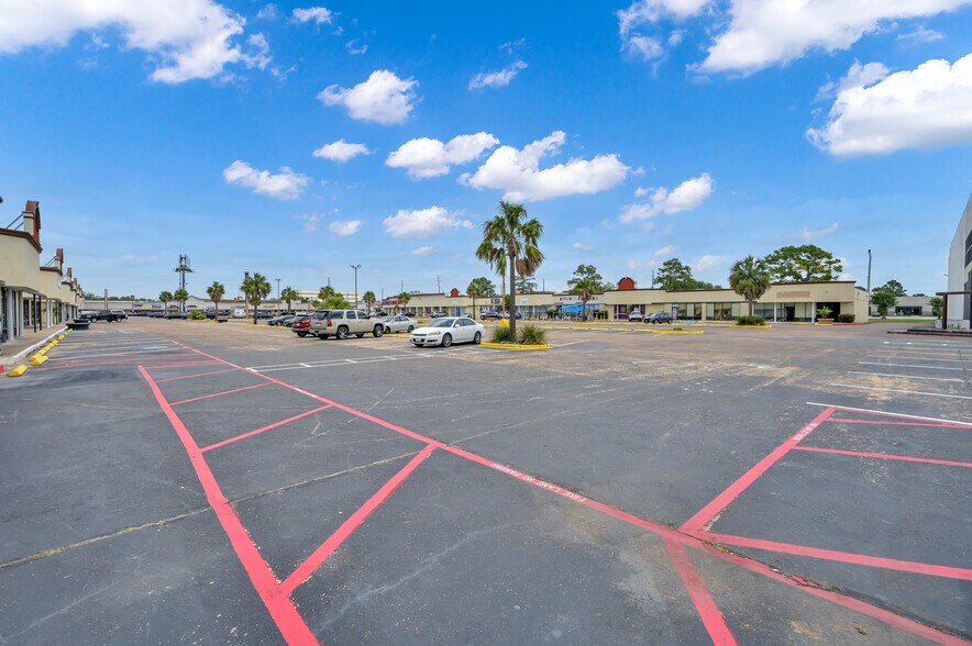 More Photos Of , Houston General Retail For Sale