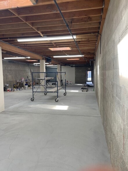 More Photos Of 640 Cypress Ave, Hermosa Beach Warehouse For Lease