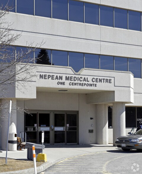 More Photos Of 1 Centrepointe Dr, Nepean Medical For Lease