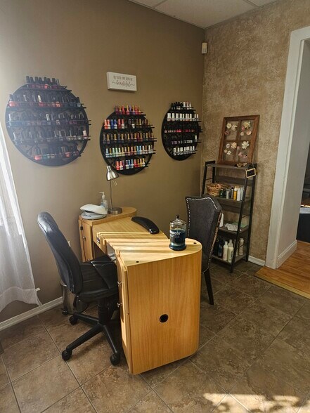 More Photos Of 1101 Chestnut St, Coplay General Retail For Lease