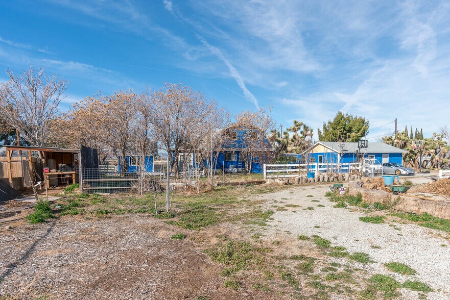 More Photos Of 43254 52nd St W, Lancaster Apartments For Sale