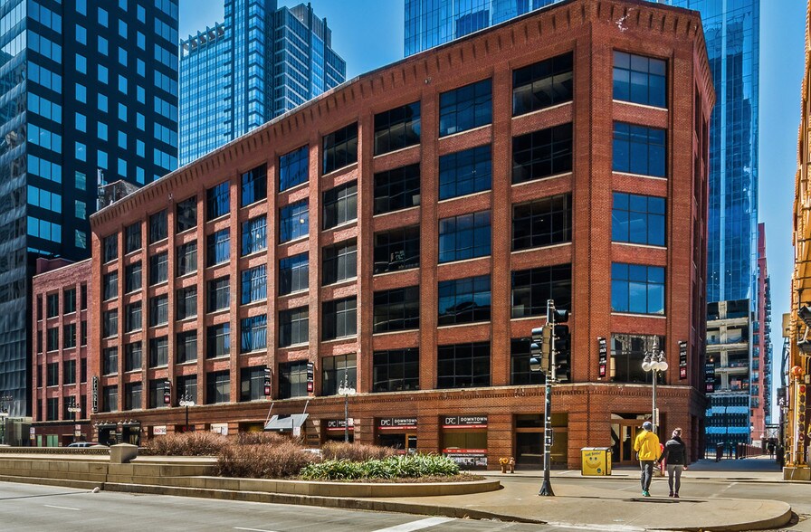 More Photos Of 180 N Wacker Dr, Chicago Loft Creative Space For Lease