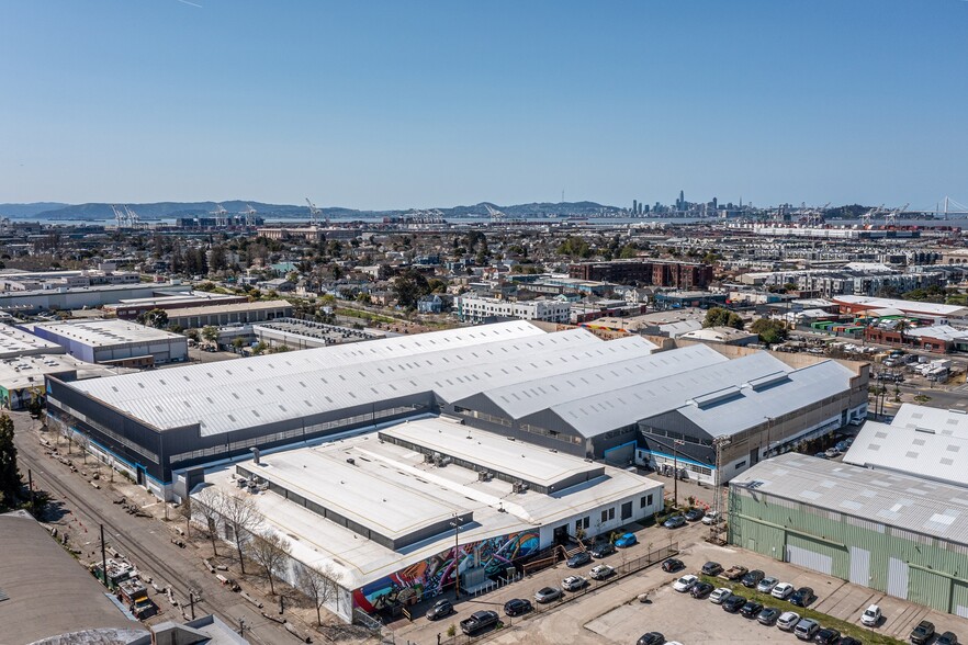 Primary Photo Of 1901 Poplar St, Oakland Light Manufacturing For Lease