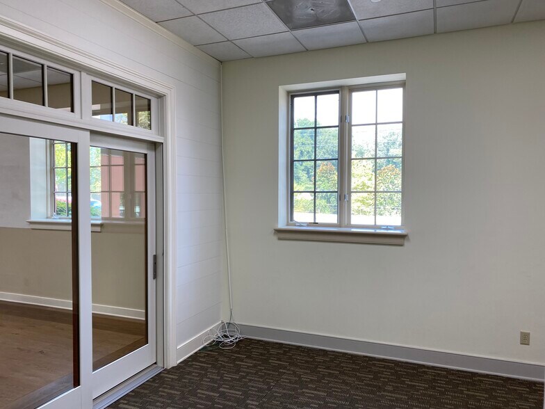 More Photos Of 1222-1226 Harris St, Charlottesville Office For Lease