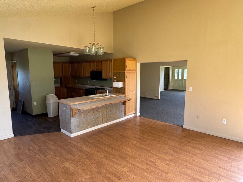 More Photos Of 1800 Sunset Rd, Butte Schools For Lease