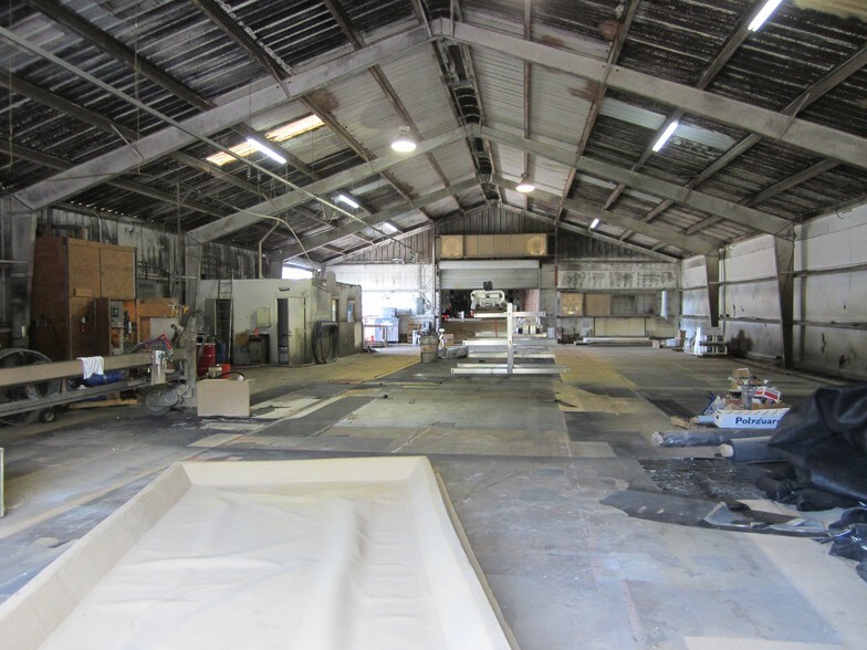 More Photos Of 2814 South St, Fort Myers Warehouse For Sale