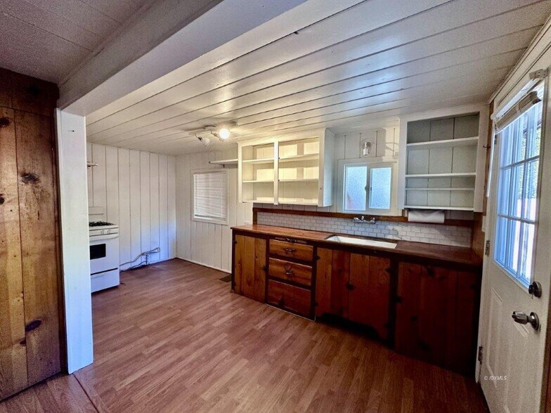 More Photos Of , Idyllwild-Pine Cove Multifamily For Sale