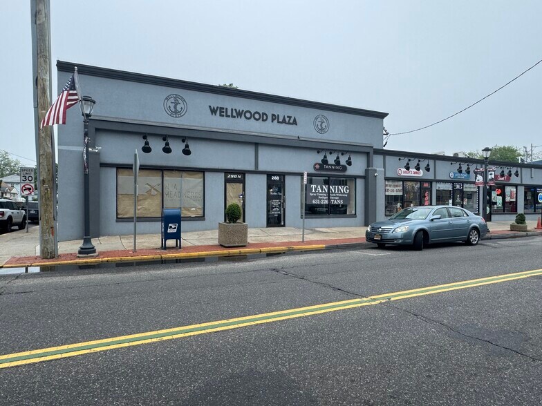 More Photos Of 270-288 N Wellwood Ave, Lindenhurst Storefront Retail Office For Lease