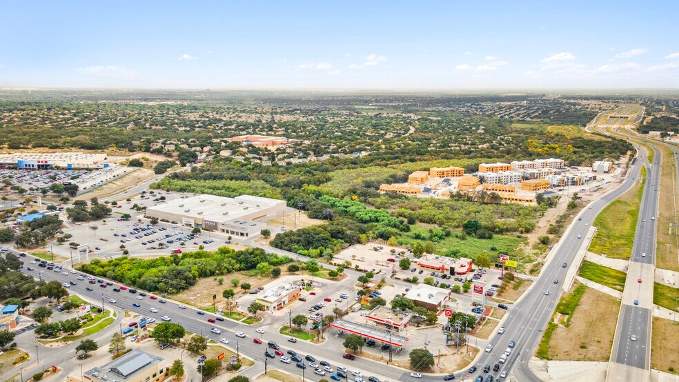 More Photos Of 10838-10842 Potranco Rd, San Antonio Unknown For Lease