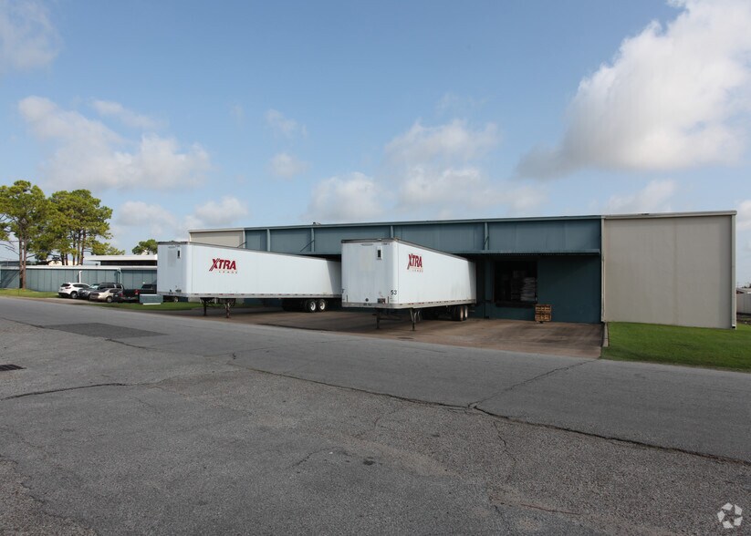 More Photos Of 6833 Kirbyville St, Houston Warehouse For Sale