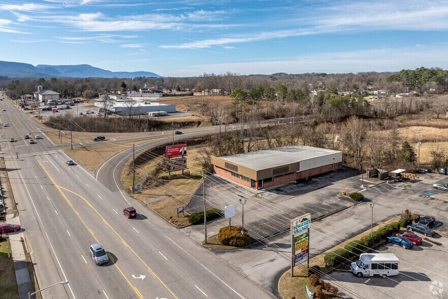More Photos Of 856 Tennessee Ave, Etowah Drugstore For Sale